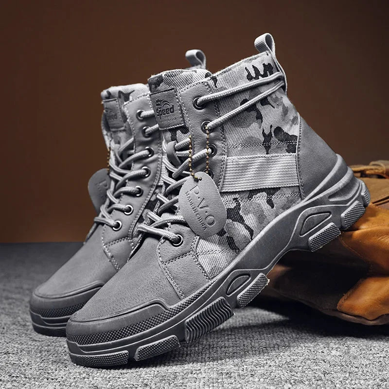 Bota militar masculina Ferrutini FRT246, em lona, com design moderno, solado antiderrapante de borracha, palmilha EVA, altura no tornozelo, disponível em preta, cinza e cáqui.
