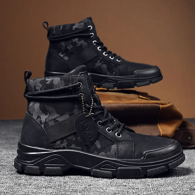 Bota militar masculina Ferrutini FRT246, em lona, com design moderno, solado antiderrapante de borracha, palmilha EVA, altura no tornozelo, disponível em preta, cinza e cáqui.