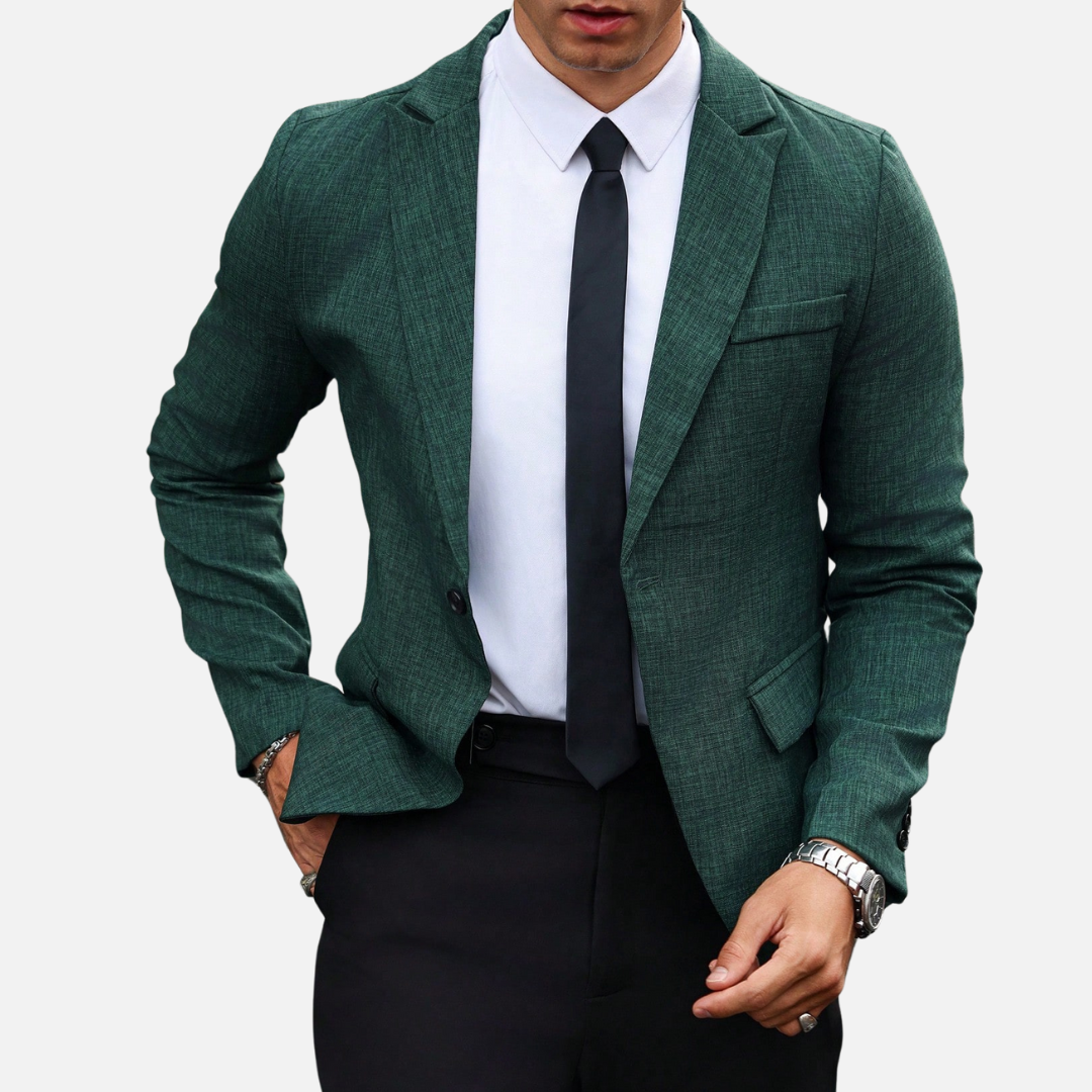 Blazer masculino em tecido premium, gola virada e design elegante, ideal para eventos sociais e ocasiões casuais.