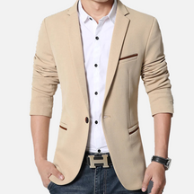 Blazer Masculino Ferrutini, com caimento perfeito e tecido premium, ideal para ocasiões formais ou casuais.