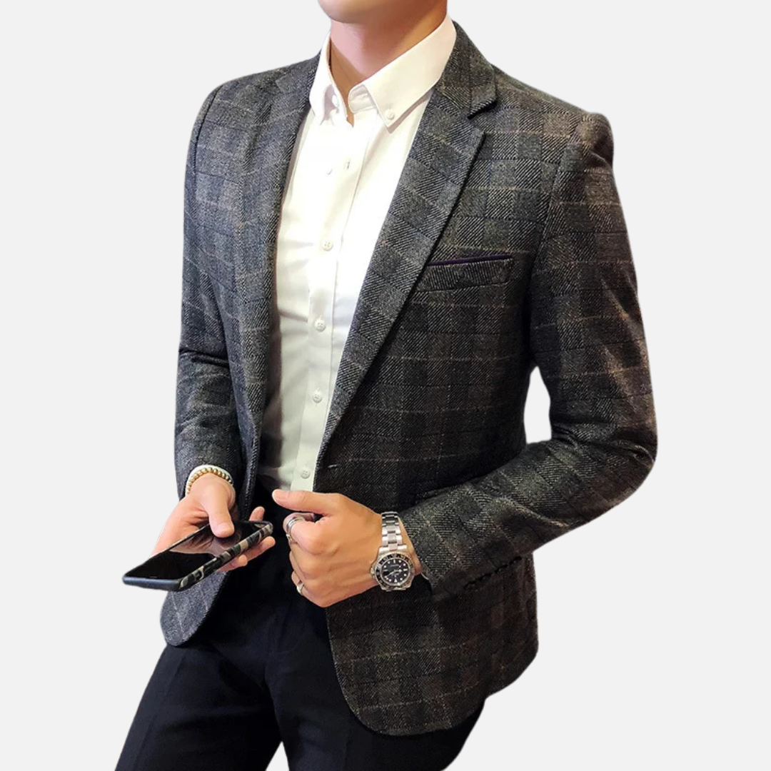 Blazer de veludo premium com design moderno, toque macio e acabamento impecável, perfeito para ocasiões formais ou eventos especiais.