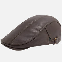 Boina inglesa masculina de couro Ferrutini FRT279, com design clássico, em couro premium, ajustável (55-60 cm), ideal para looks casuais ou formais, em cáqui, marrom, cinza escuro e preto.