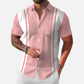 Camiseta Social de Verão Ferrutini, leve e respirável, ideal para looks casuais ou formais com elegância e conforto.