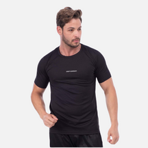 Camiseta dry fit de alta qualidade, respirável e de rápida absorção, ideal para treinos, corridas e atividades ao ar livre.