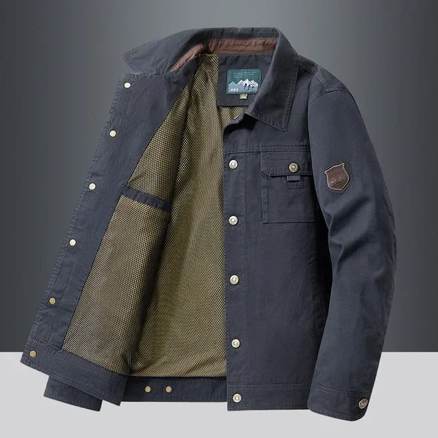 Jaqueta casual masculina Ferrutini FRT171, com design sofisticado, em algodão leve, espessura grossa, sem capuz, ideal para o dia a dia, com botões frontais e manga comprida.