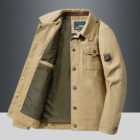 Jaqueta casual masculina Ferrutini FRT171, com design sofisticado, em algodão leve, espessura grossa, sem capuz, ideal para o dia a dia, com botões frontais e manga comprida.
