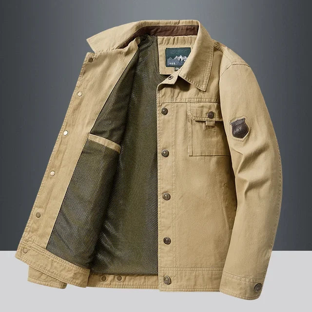 Jaqueta casual masculina Ferrutini FRT171, com design sofisticado, em algodão leve, espessura grossa, sem capuz, ideal para o dia a dia, com botões frontais e manga comprida.