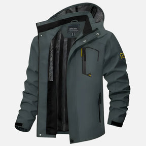 Jaqueta impermeável masculina Ferrutini FRT166, com design moderno, em poliéster, espessura grossa, com capuz, ideal para dias chuvosos e atividades ao ar livre, com zíperes frontais.