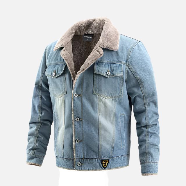 Jaqueta jeans masculina Ferrutini FRT127, com interior forrado, em jeans, algodão e poliéster, ideal para outono e inverno, disponível em azul, azul claro e preto, com botões.